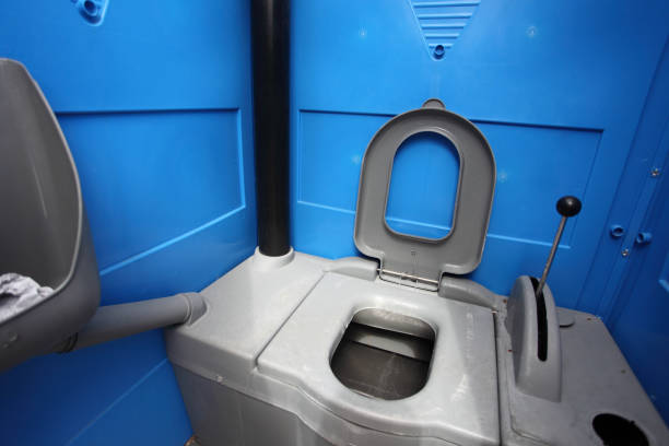 Best VIP or Luxury Restroom Trailers  in Weimar, TX